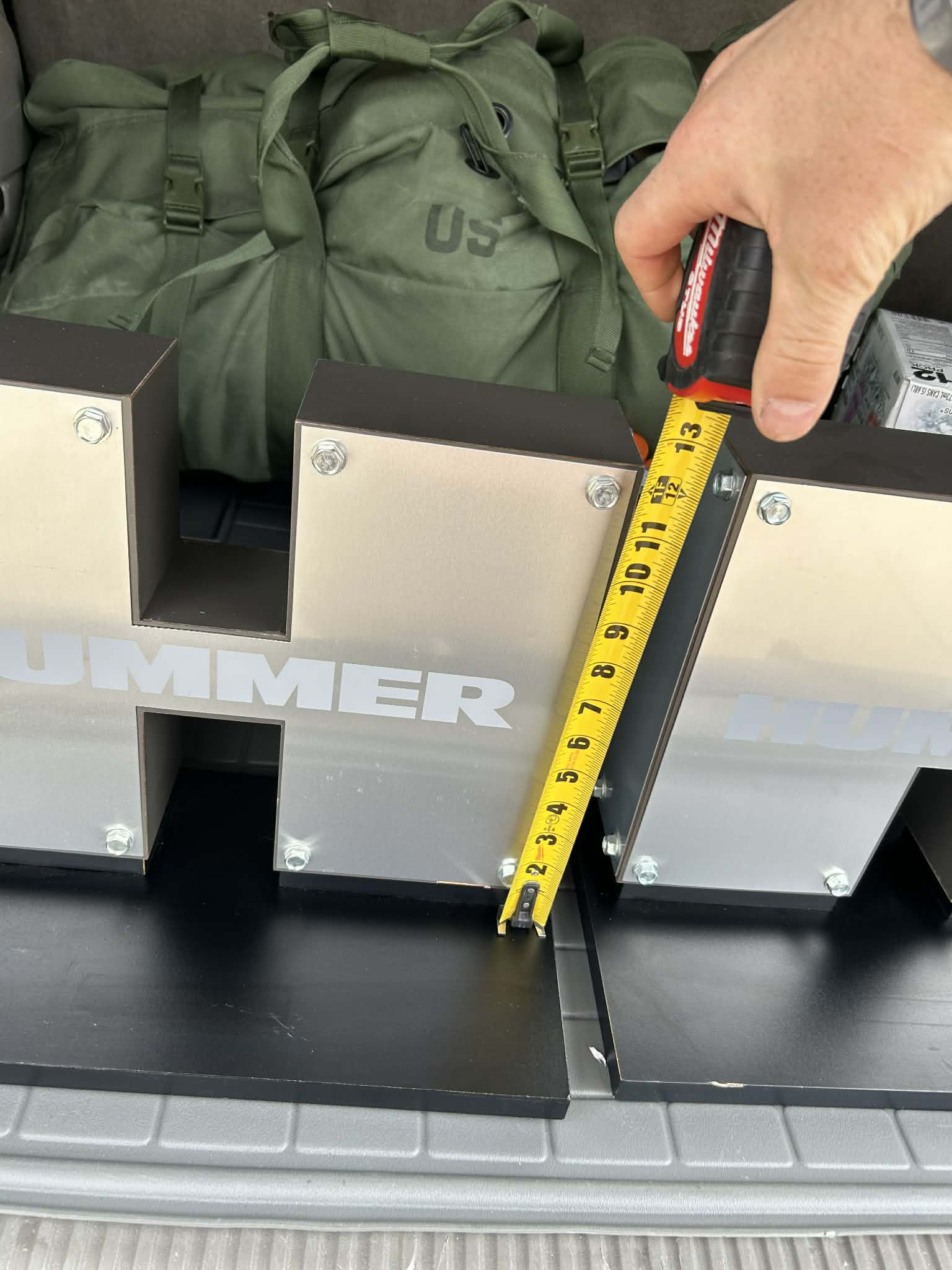 hummer sign vertical mmt.jpg