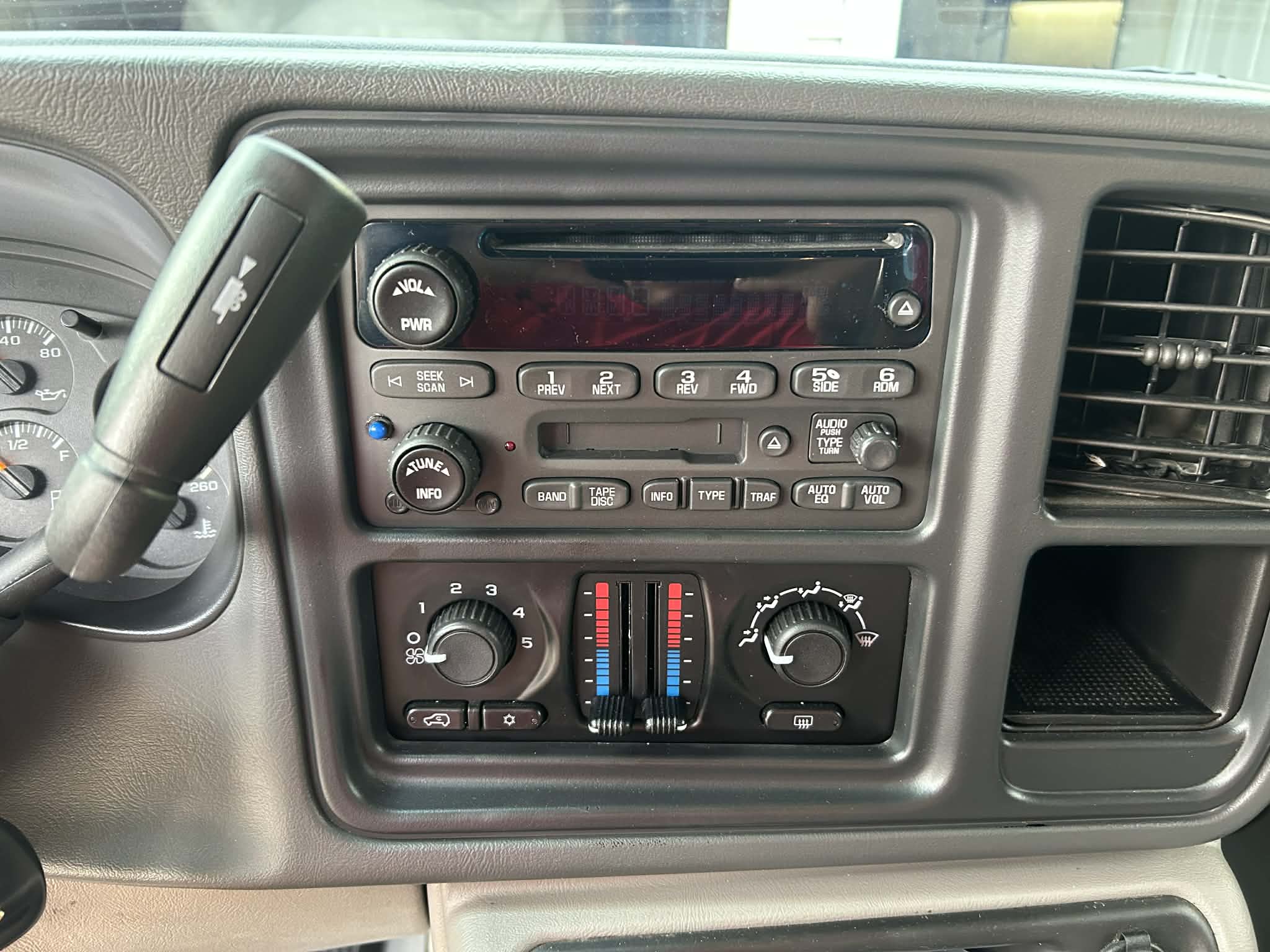 new stereo installed.jpg
