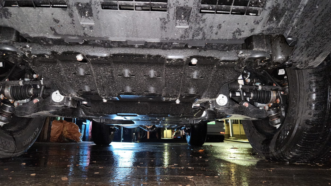 Tank 300 Front Susp_Center_Reg Spec.jpg